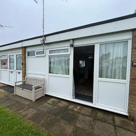 82, Belle Aire, Hemsby - Two Bed Chalet, Sleeps 5, Bed Linen And Towels Included - Pet Friendly Great Yarmouth Exterior photo