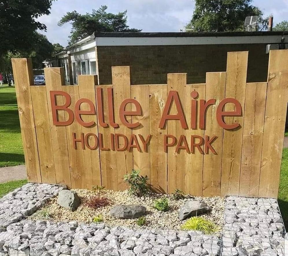 82, Belle Aire, Hemsby - Two Bed Chalet, Sleeps 5, Bed Linen And Towels Included - Pet Friendly
